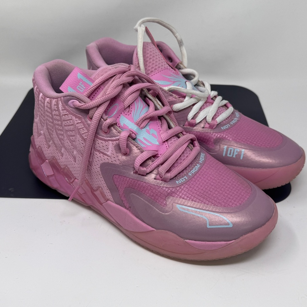 PUMA x LAMELO BALL MB.01 Iridescent Pink Men Size 9.5 broken pull tab & shoelace
